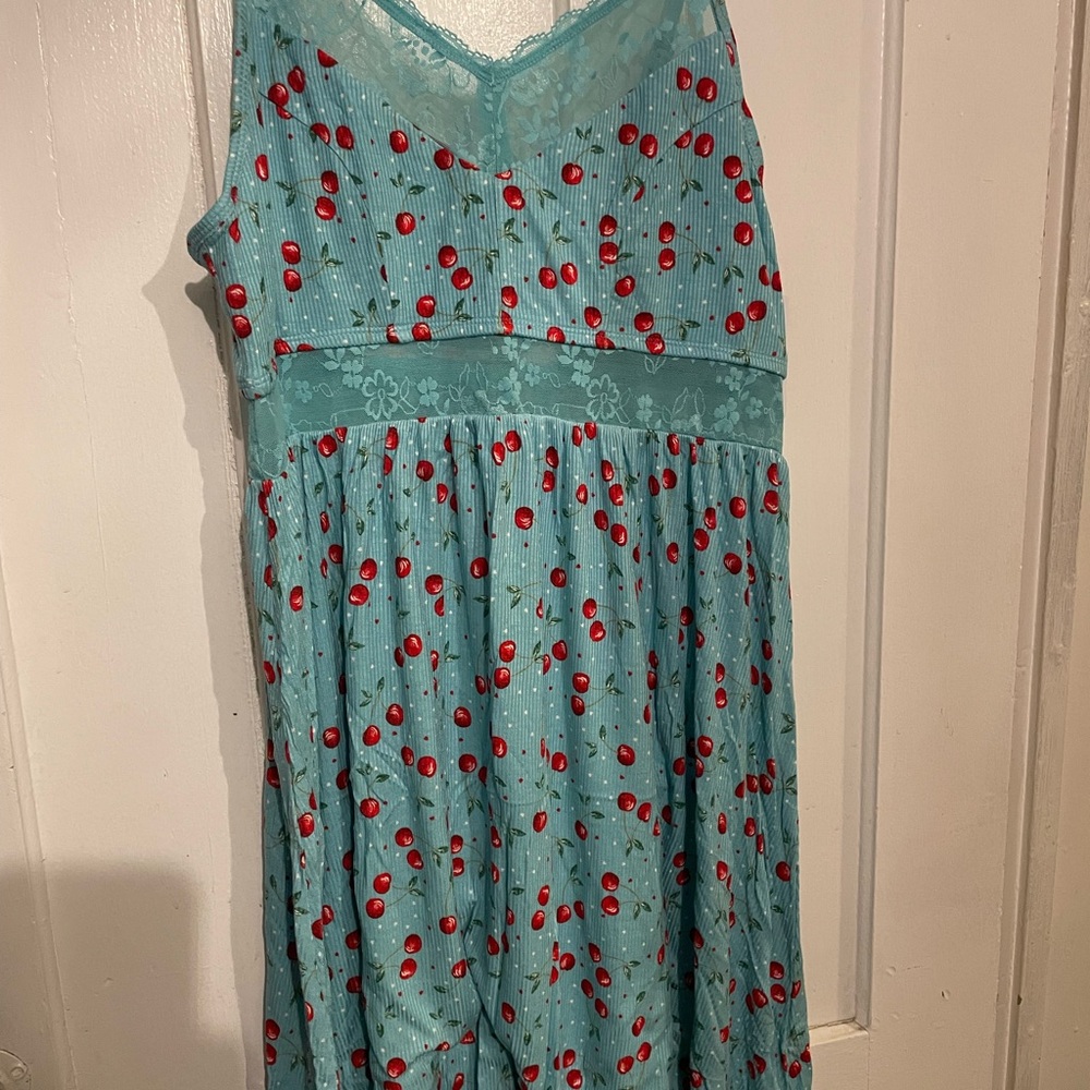 TORRID SUPER SOFT RIB LACE TRIM SLEEP CHEMISE
VERY CHERRY AQUA SKY